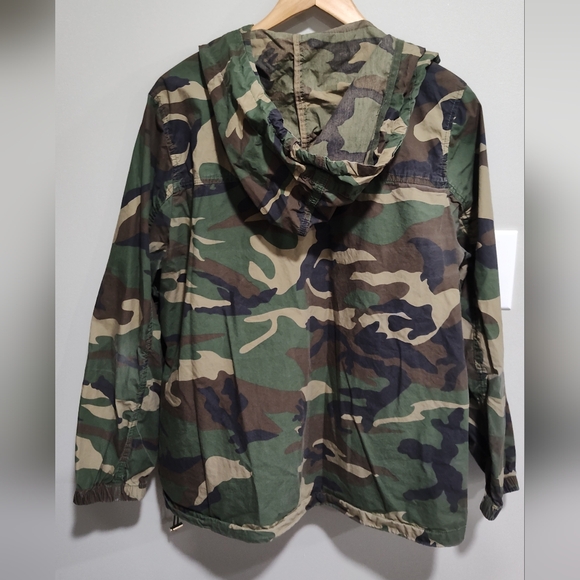 Forever 21 Women's Green Camo Utility Hooded Jacket, Full Zip, Pockets, Size 1X - Picture 6 of 9